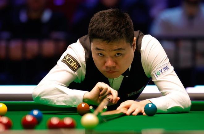 斯作为主要 斯作为主要