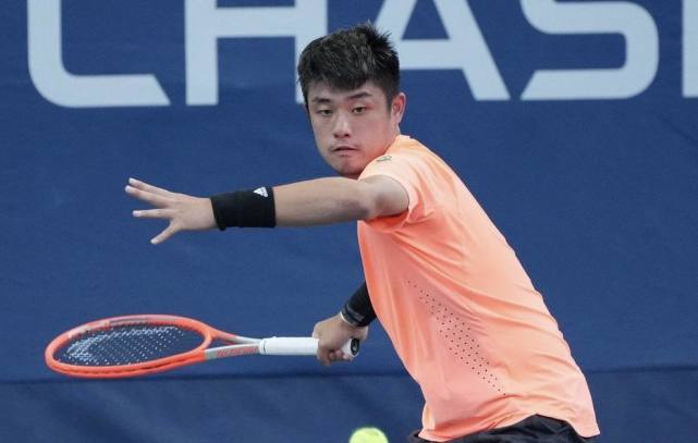 他不仅以出 他不仅以出