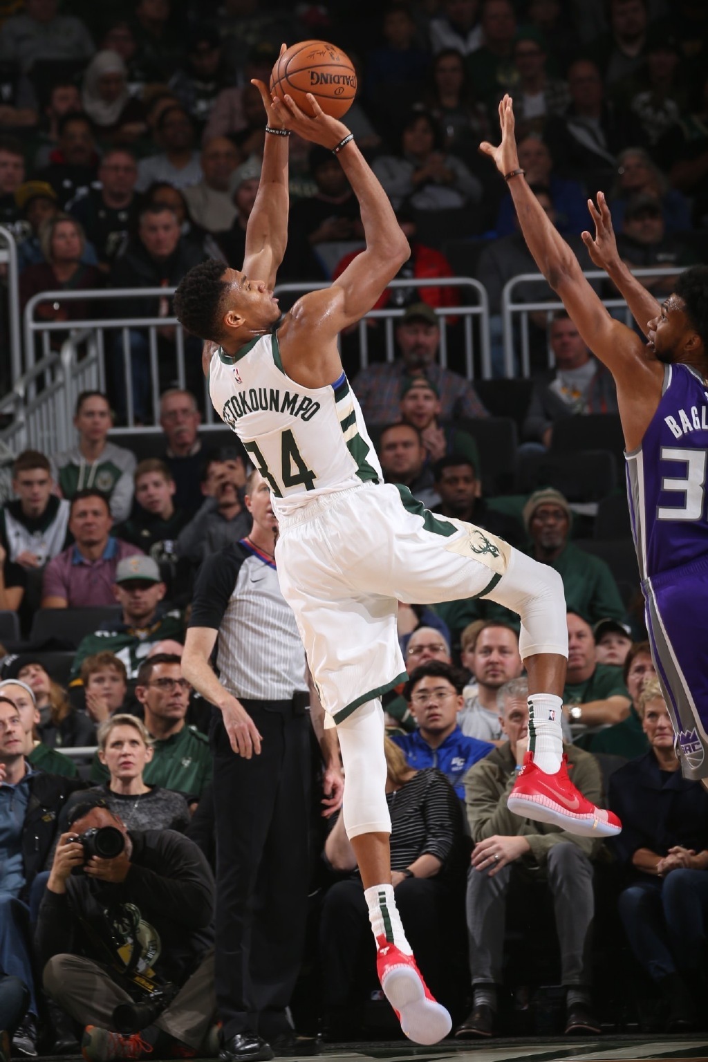 美国在前场 美国在前场